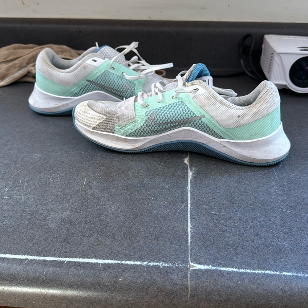 Nikes shoes